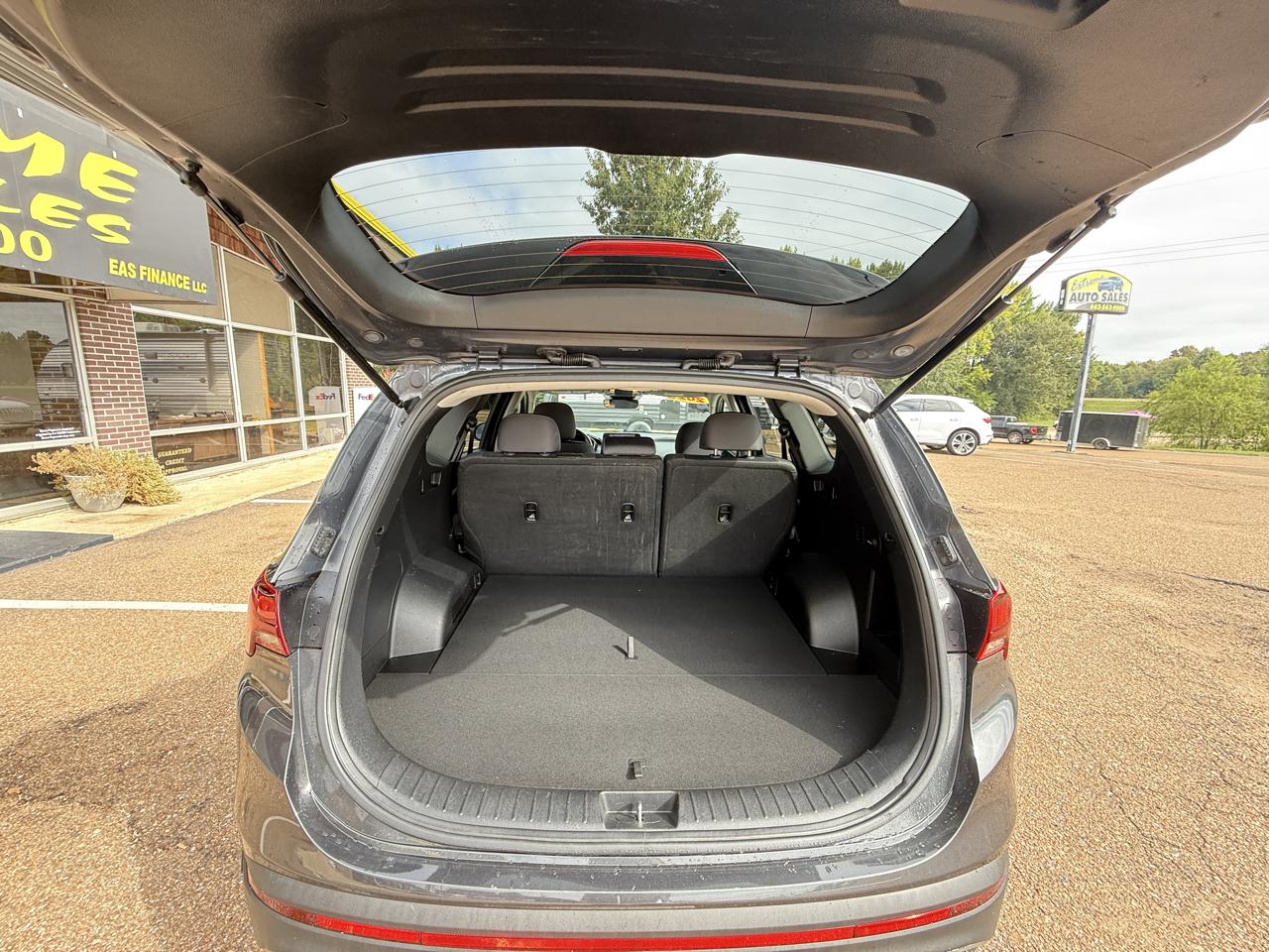Hyundai Santa Fe SE FWD 2023