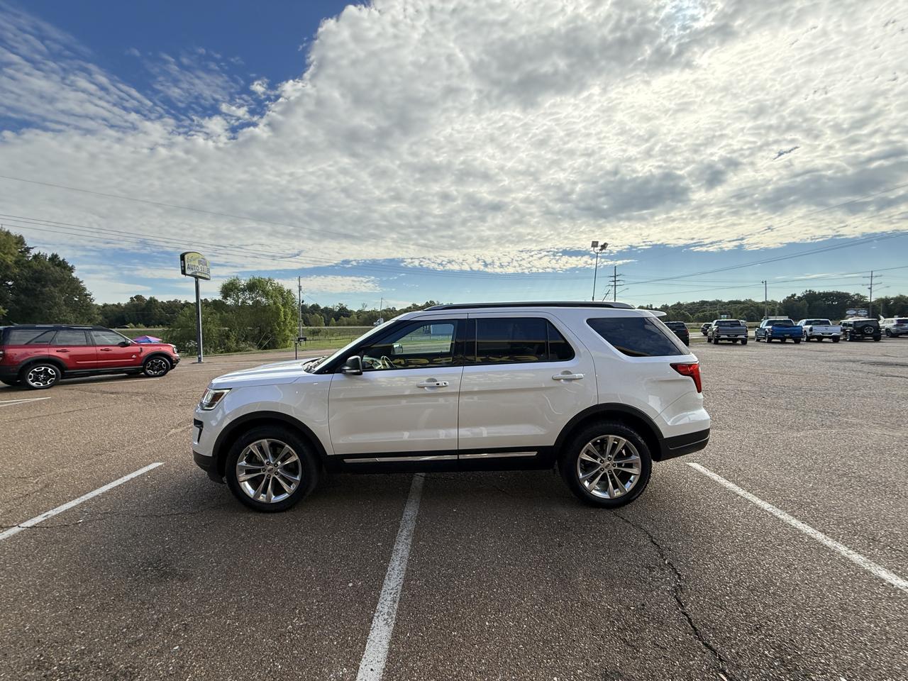 Ford Explorer XLT 4WD 2019