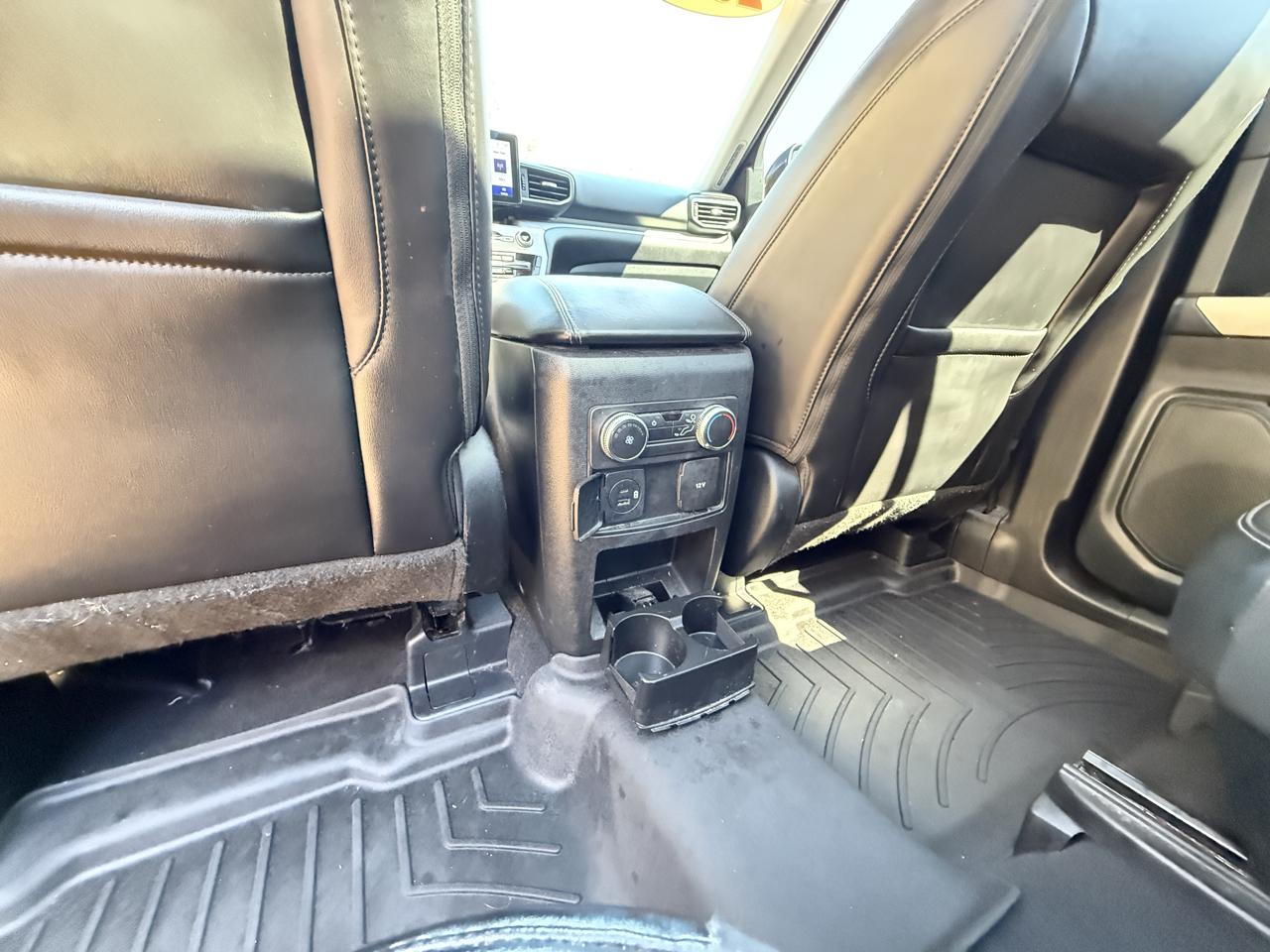 Ford Explorer XLT 4WD 2022