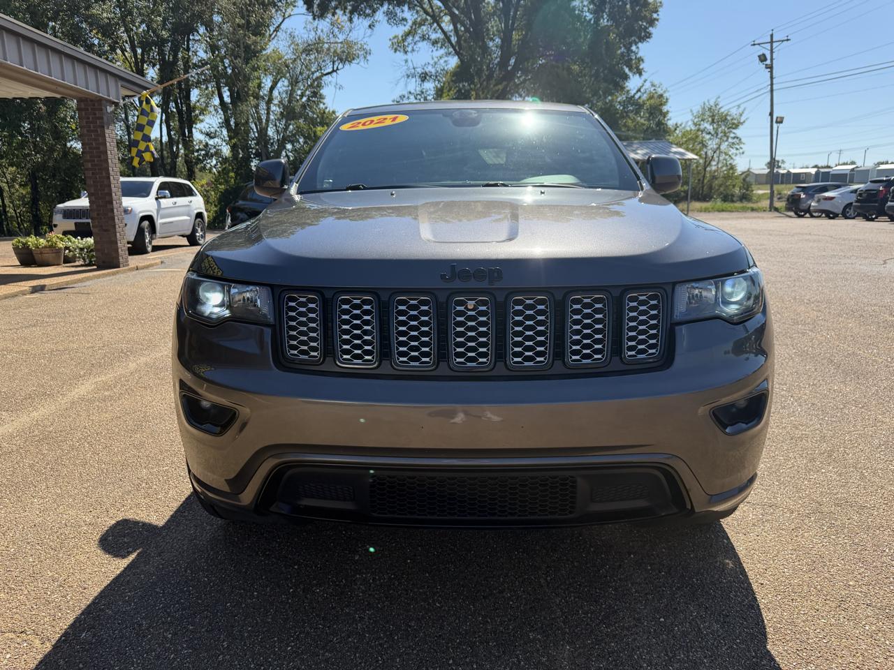Jeep Grand Cherokee Laredo X 4x4 2021