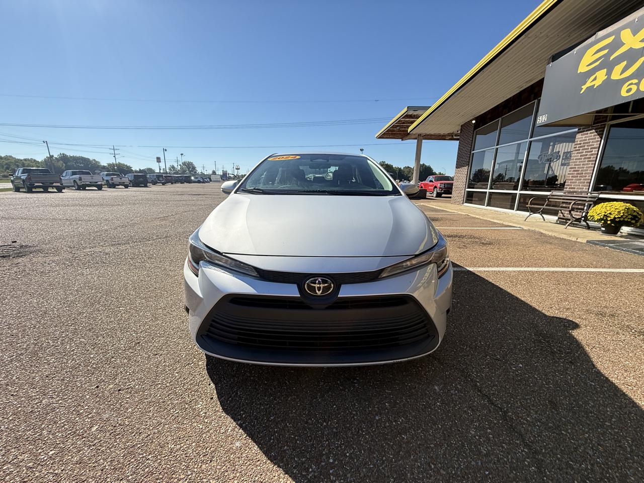 Toyota Corolla LE CVT (Natl) 2024