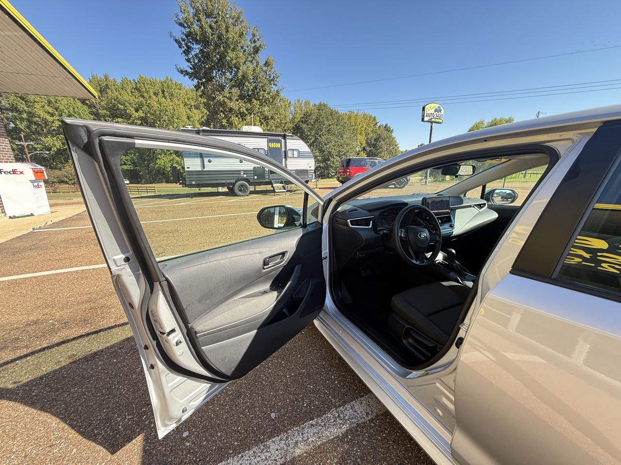 Toyota Corolla LE CVT (Natl) 2024