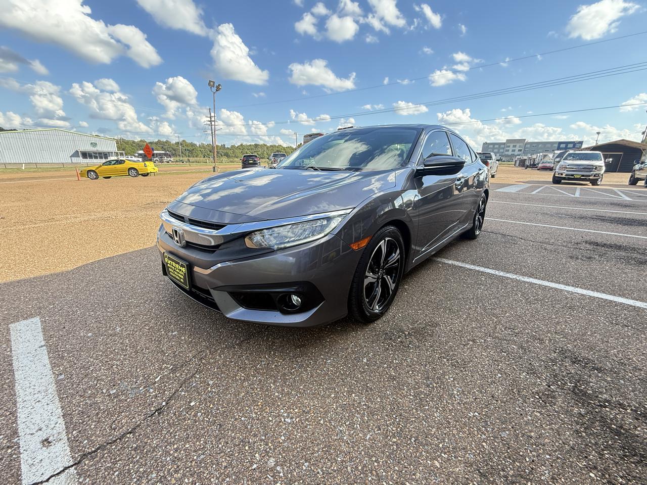 Honda Civic Sedan Touring CVT 2018