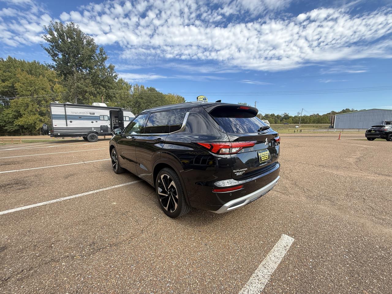 Mitsubishi Outlander SEL FWD 2022