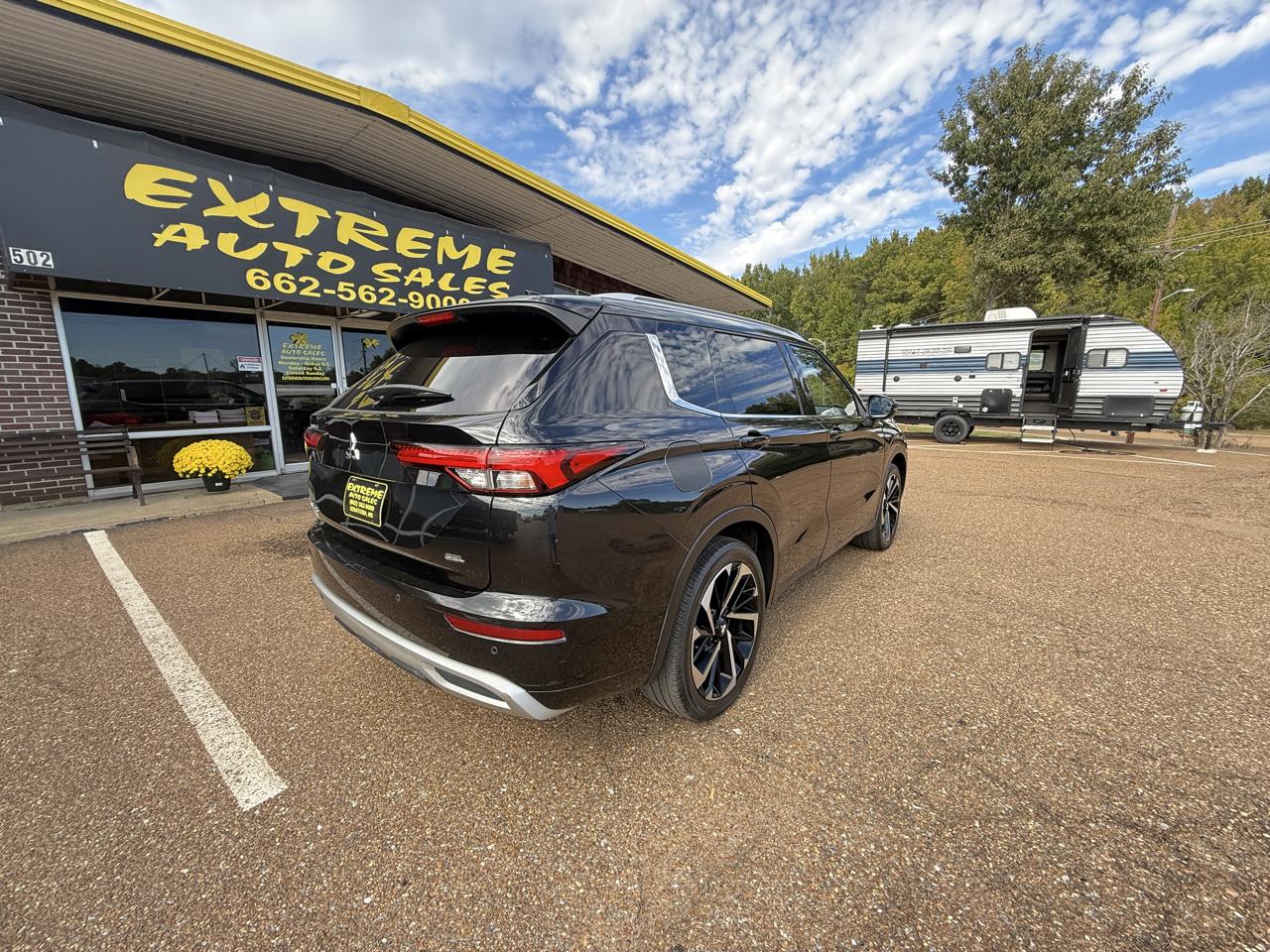 Mitsubishi Outlander SEL FWD 2022