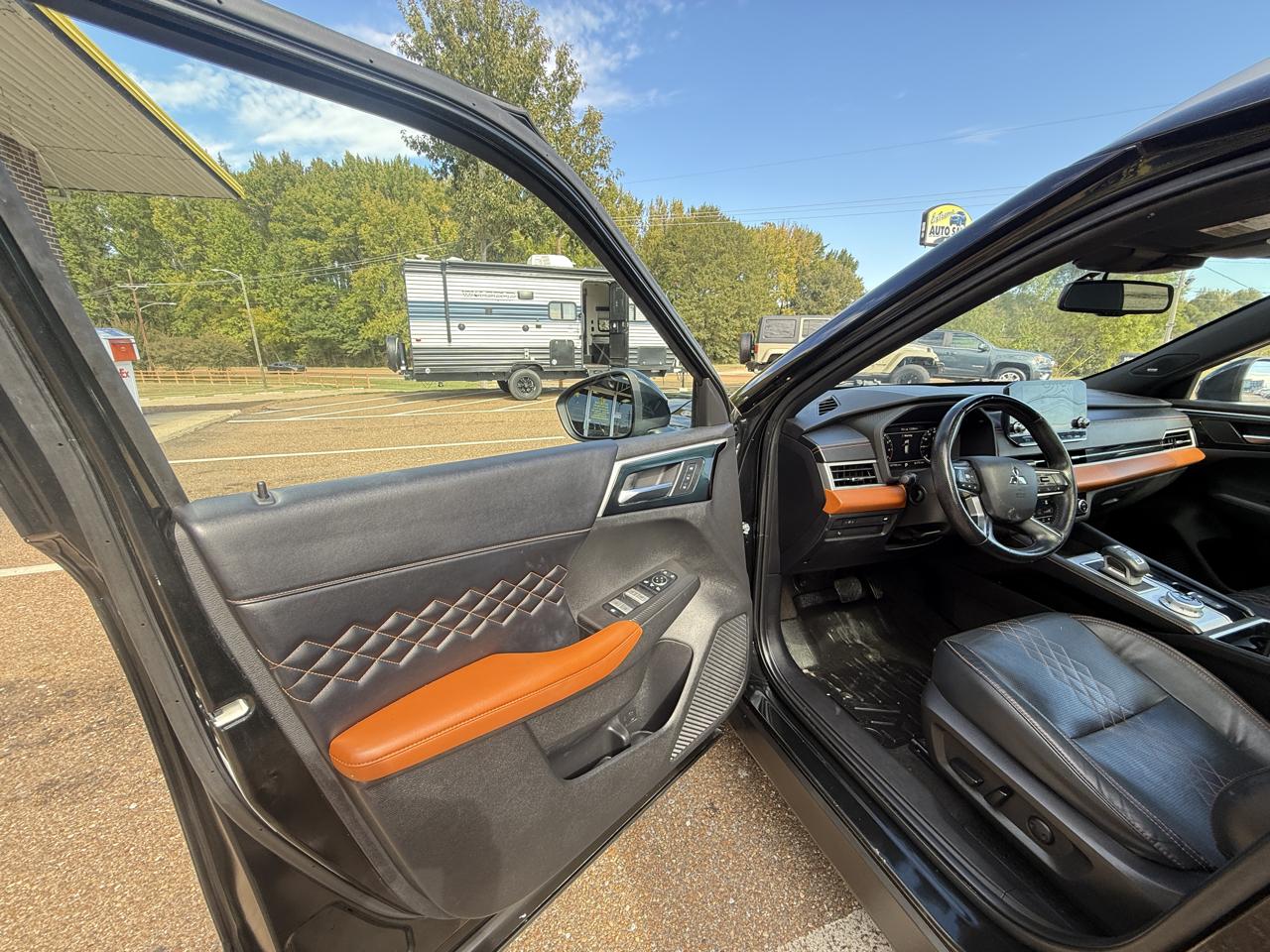 Mitsubishi Outlander SEL FWD 2022