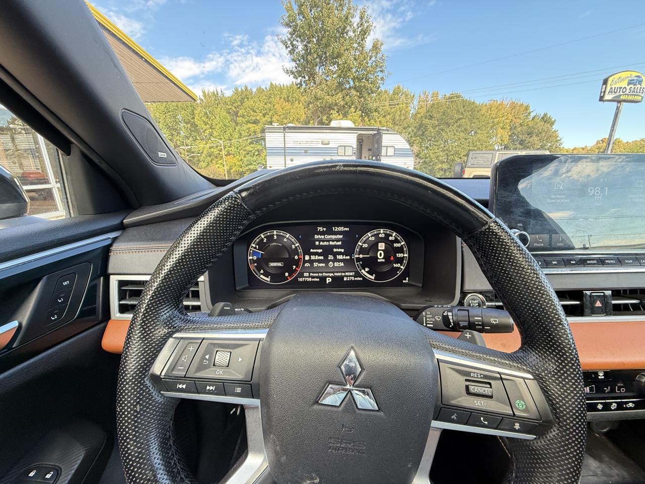 Mitsubishi Outlander SEL FWD 2022