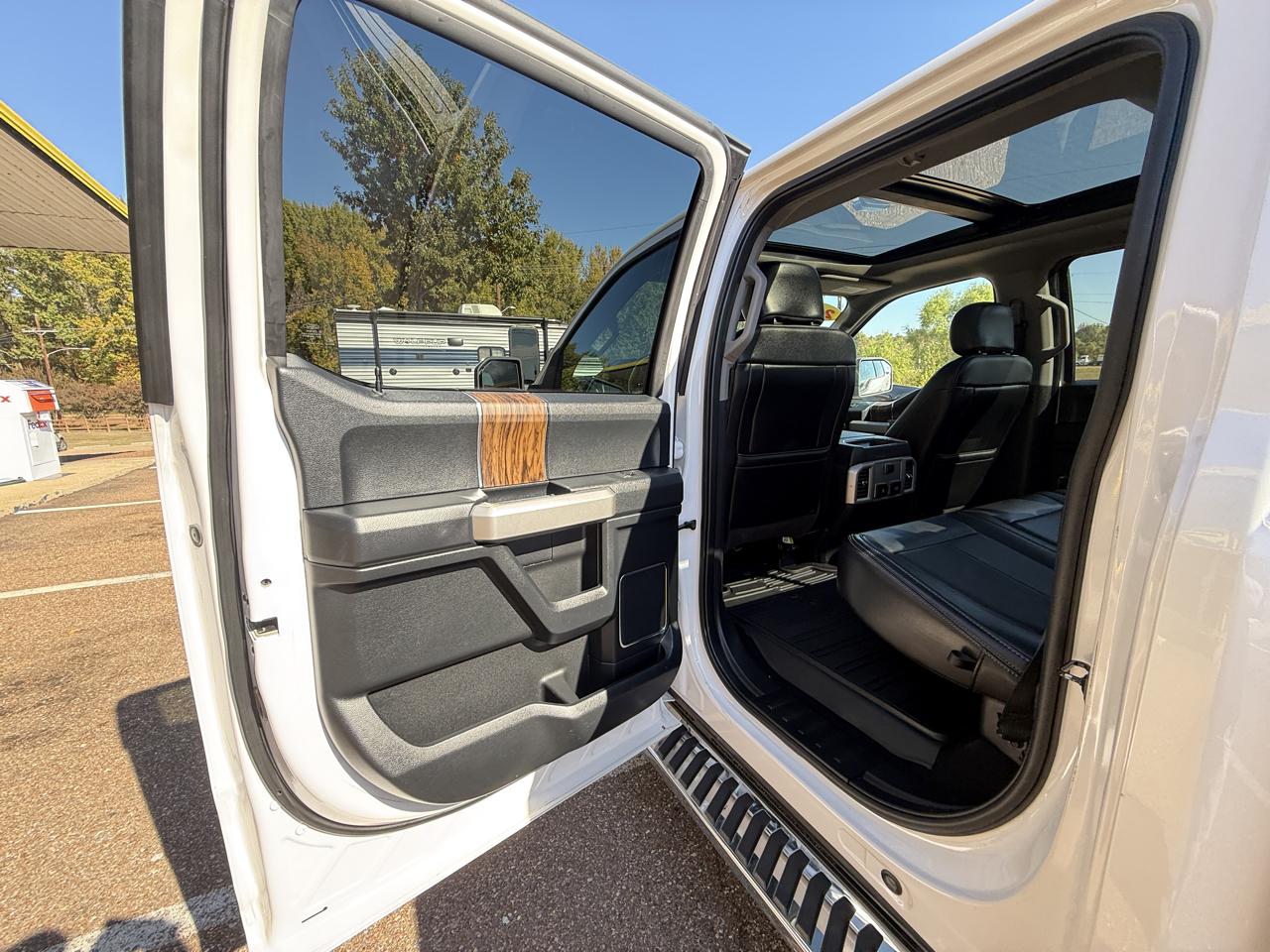 Ford F-150 Lariat 4WD SuperCrew 5.5' Box 2019