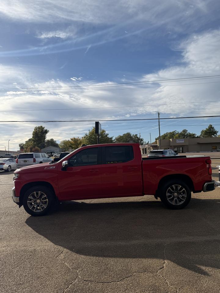Chevrolet SILVERADO  2022