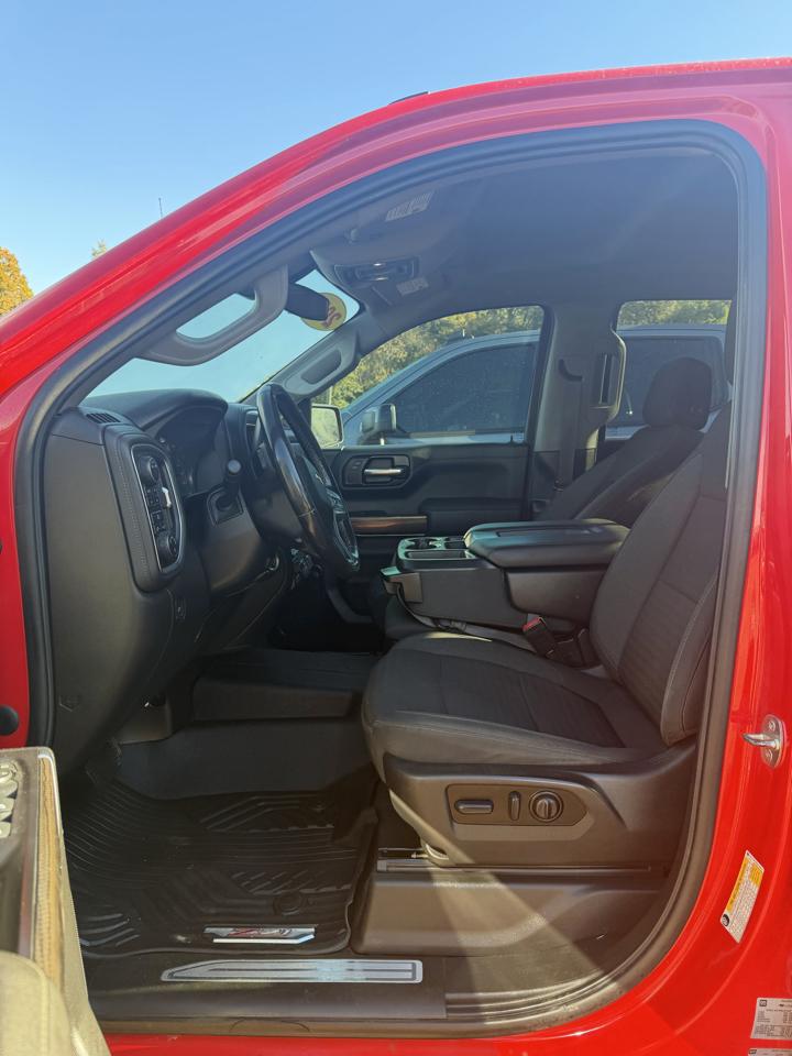 Chevrolet SILVERADO  2022