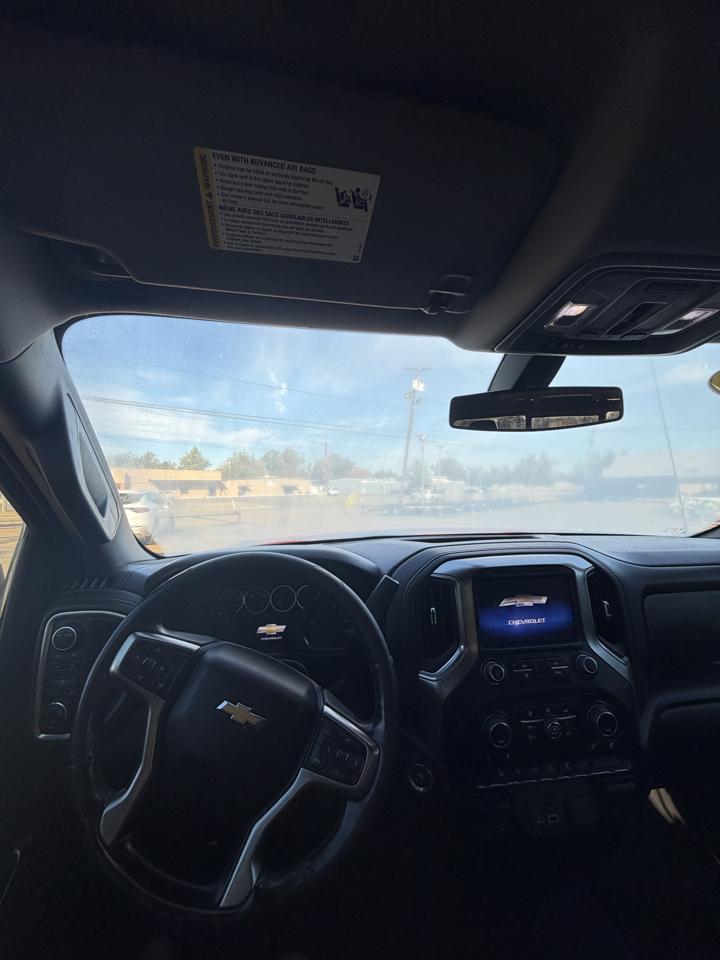 Chevrolet SILVERADO  2022