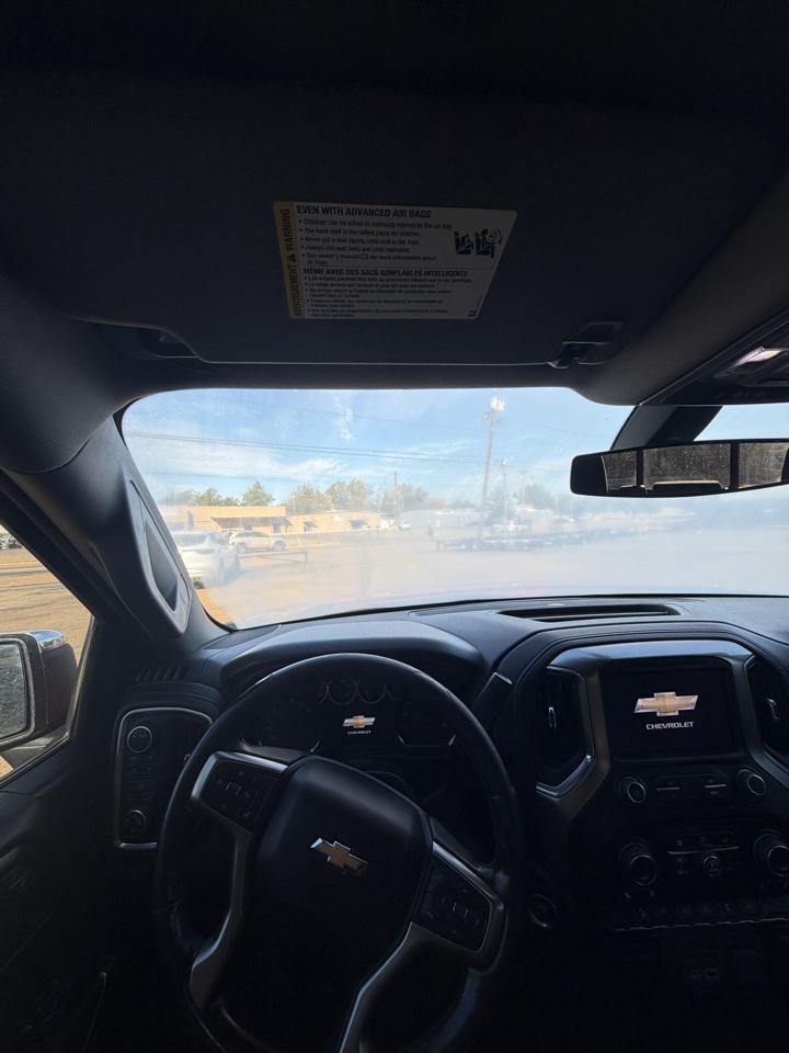 Chevrolet SILVERADO  2022