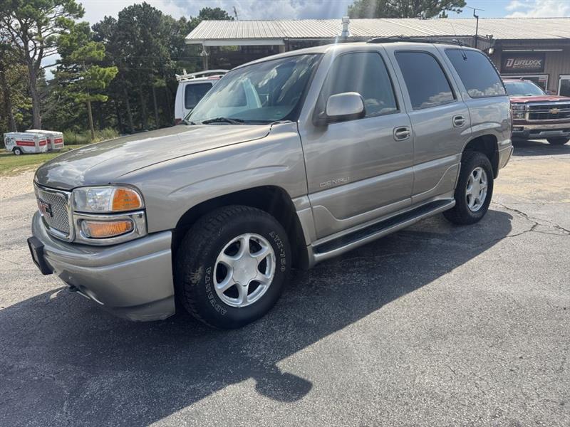 2001 GMC Yukon Denali Base