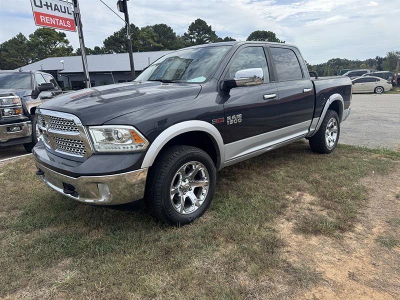 2016 RAM 1500 Laramie Crew Cab SWB 4WD