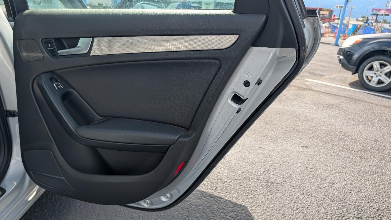 Audi A4 photo 14