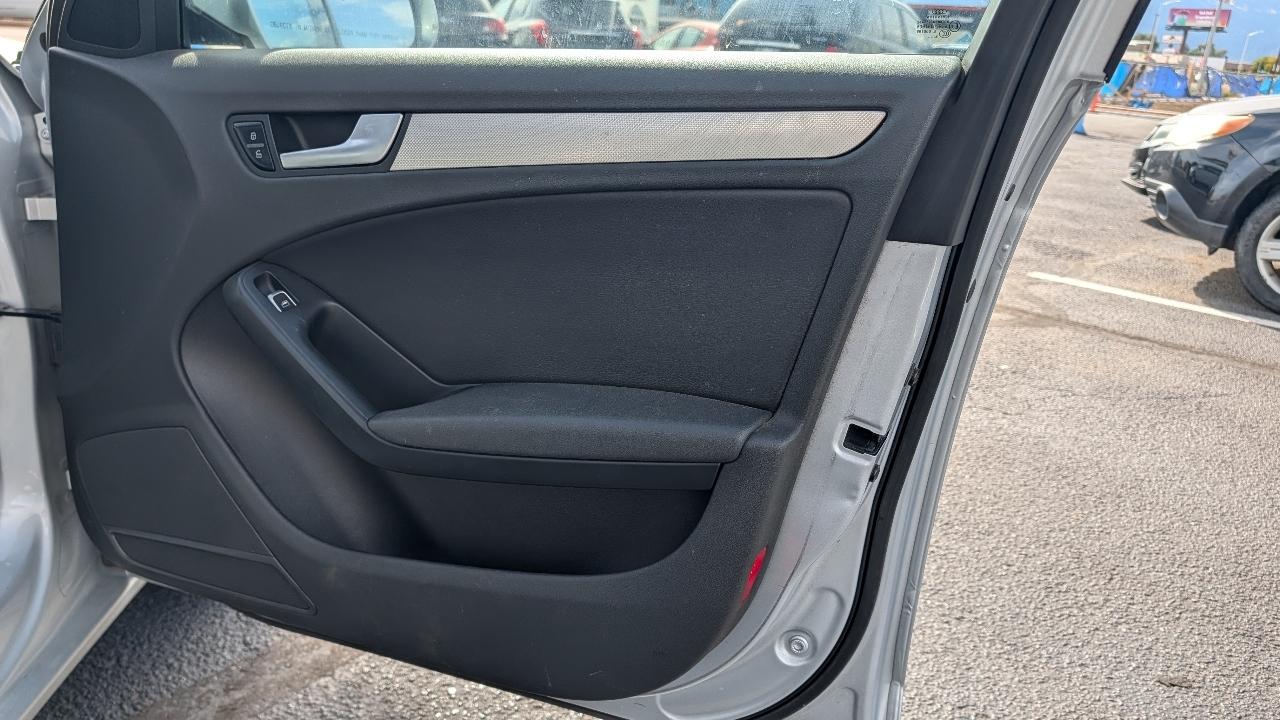 Audi A4 photo 17