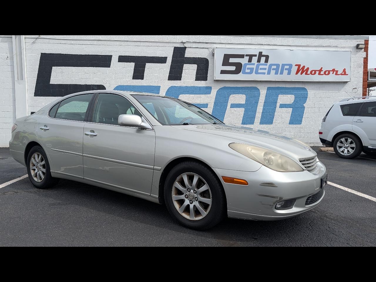 2004 Lexus ES 330 Sedan