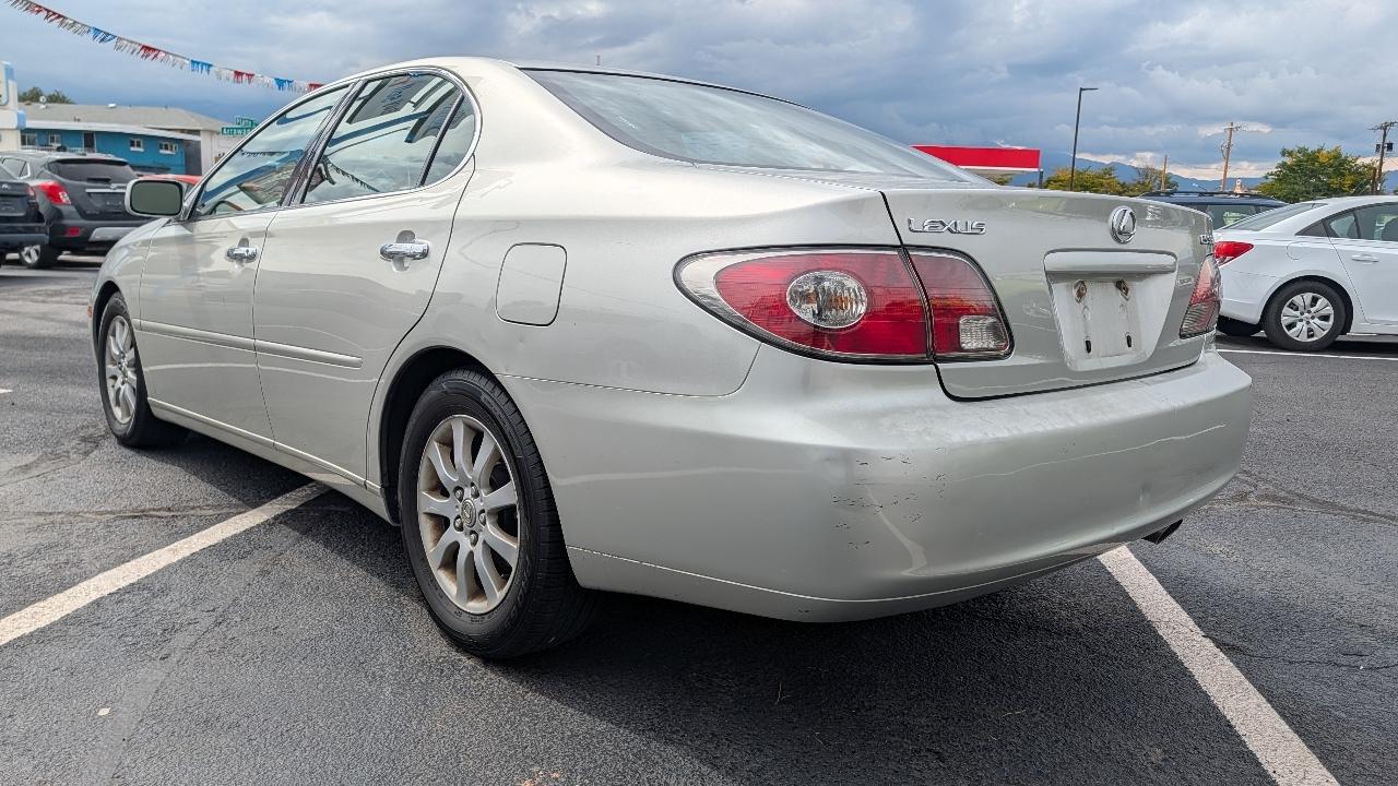 Lexus ES photo 5