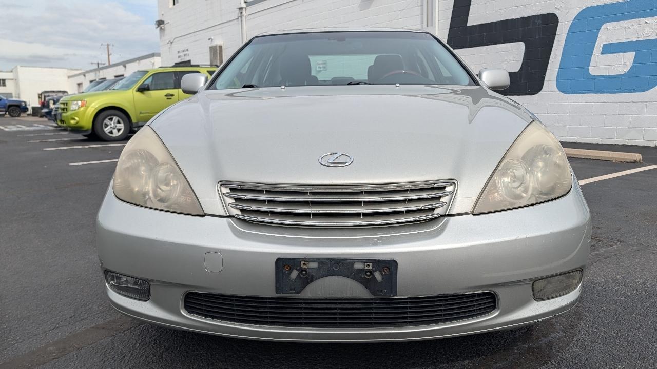 Lexus ES photo 8