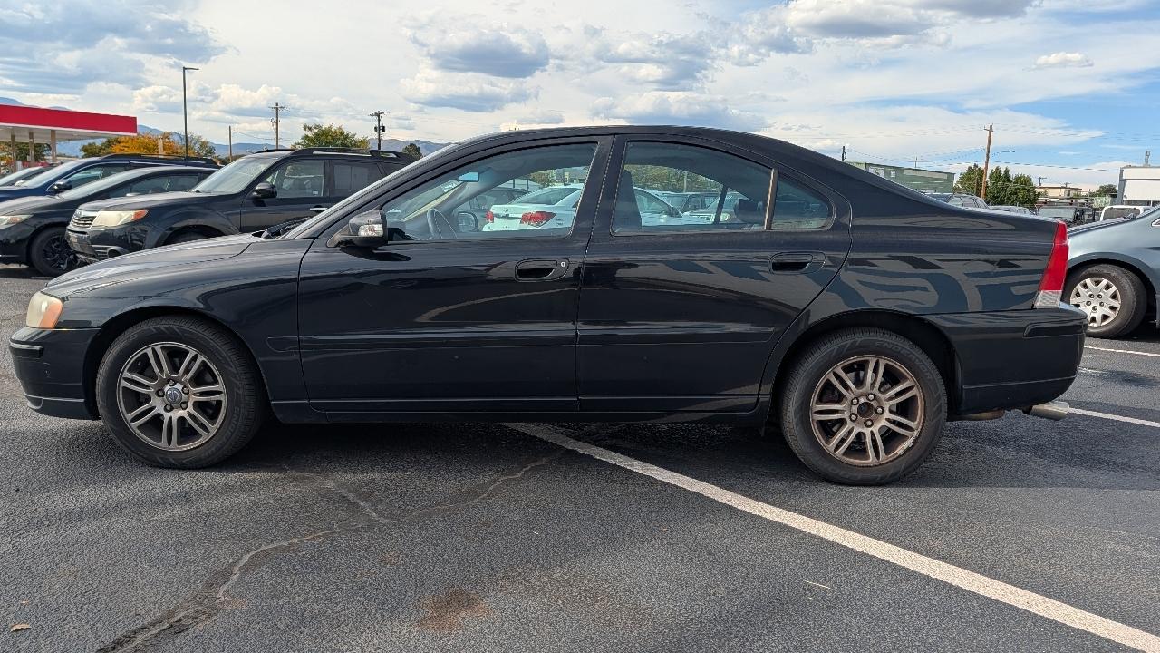 Volvo S60 photo 6