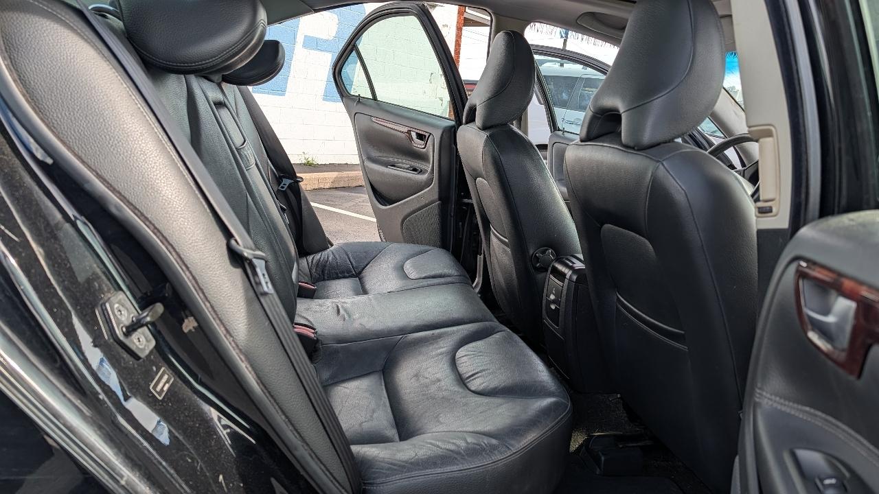Volvo S60 photo 14