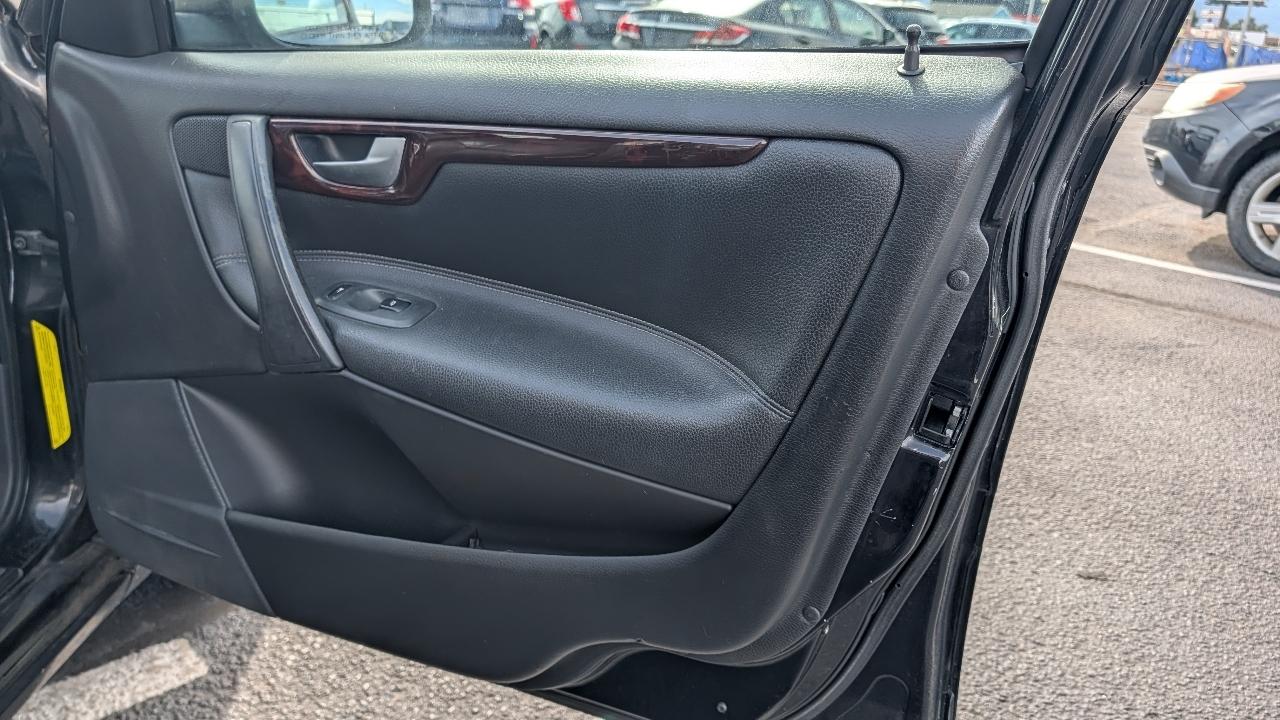 Volvo S60 photo 15