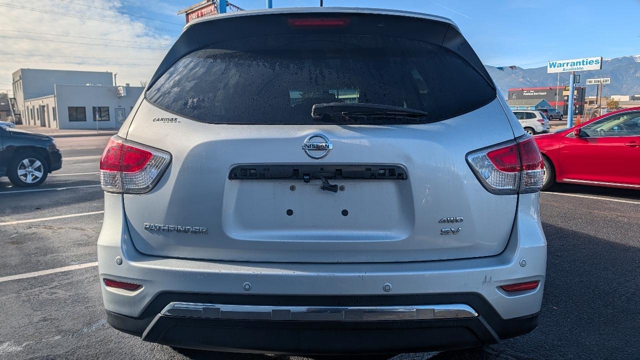 Nissan Pathfinder photo 3