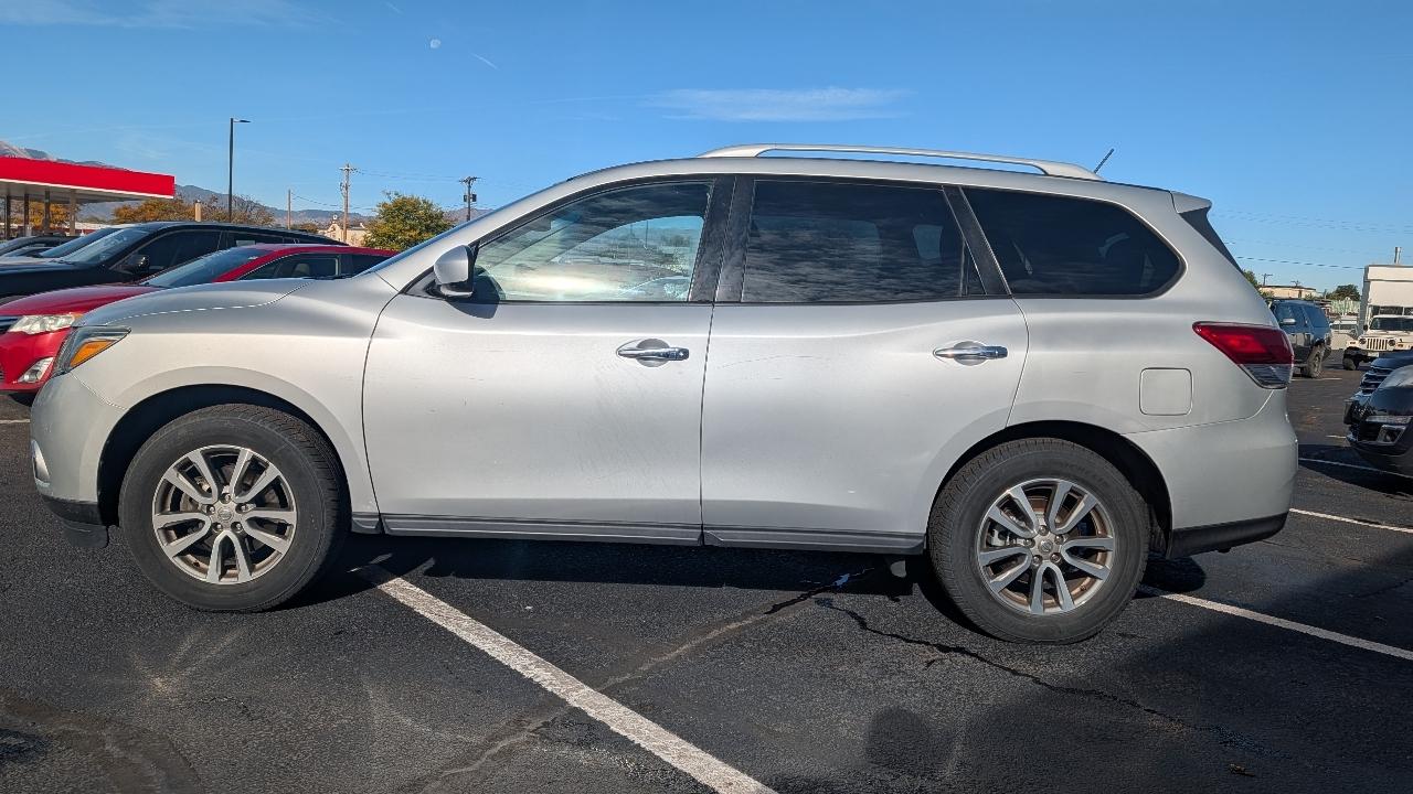 Nissan Pathfinder photo 6