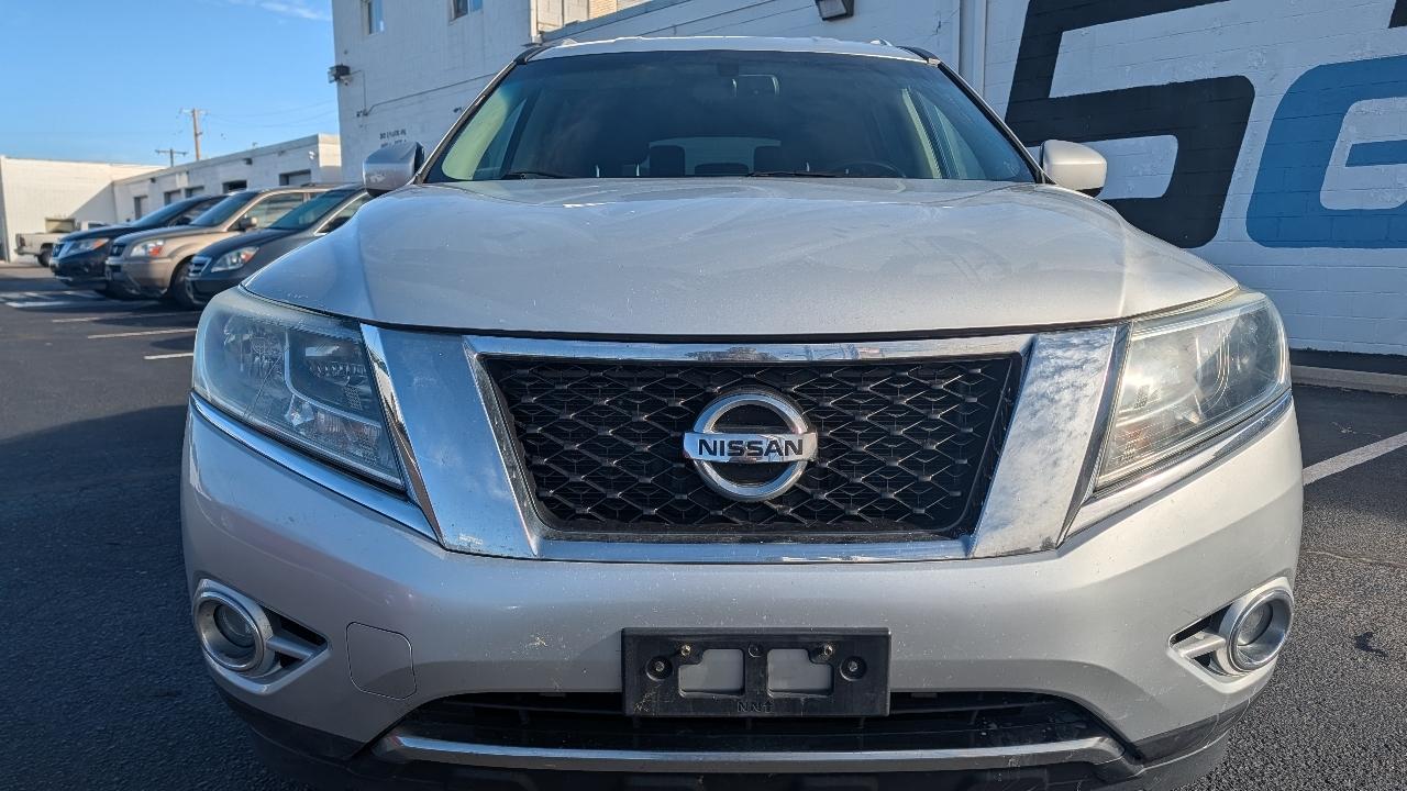 Nissan Pathfinder photo 10