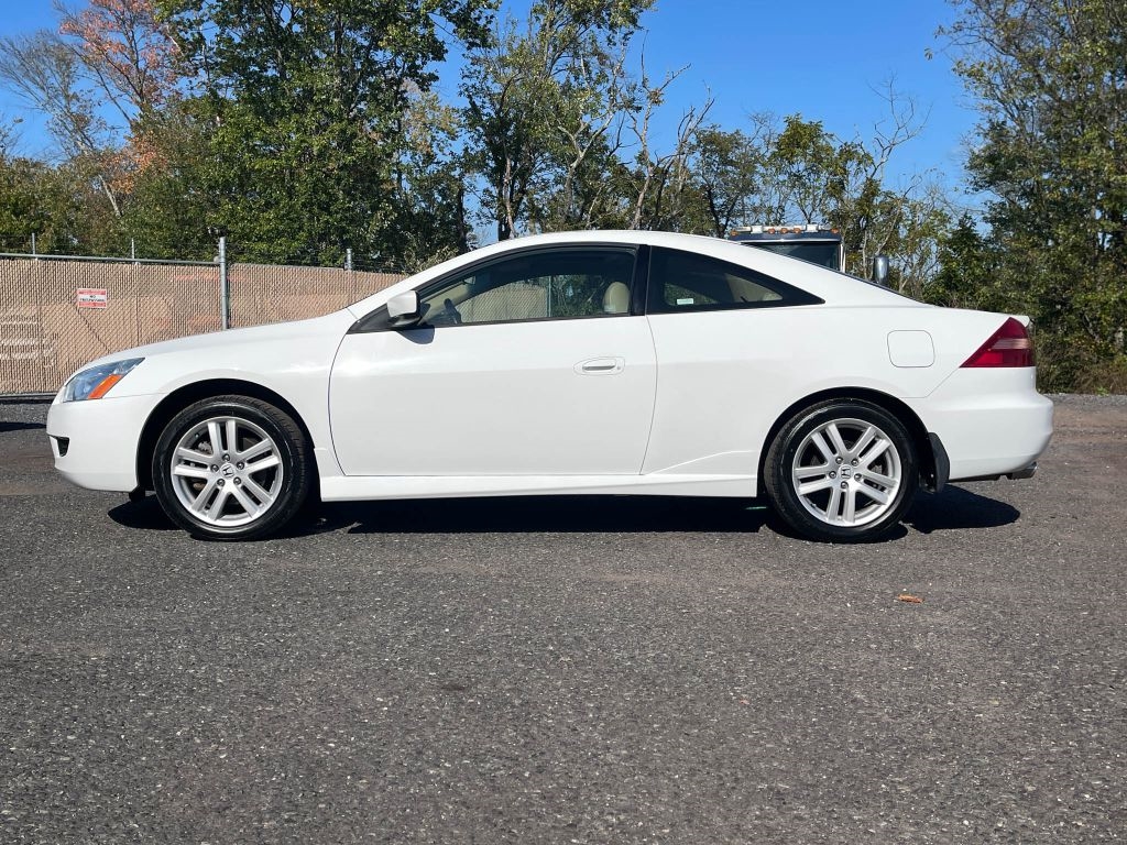 2005 Honda Accord EX-L photo 2