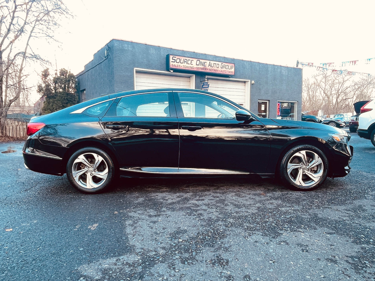 2018 Honda Accord EX-L 2.0T photo 4