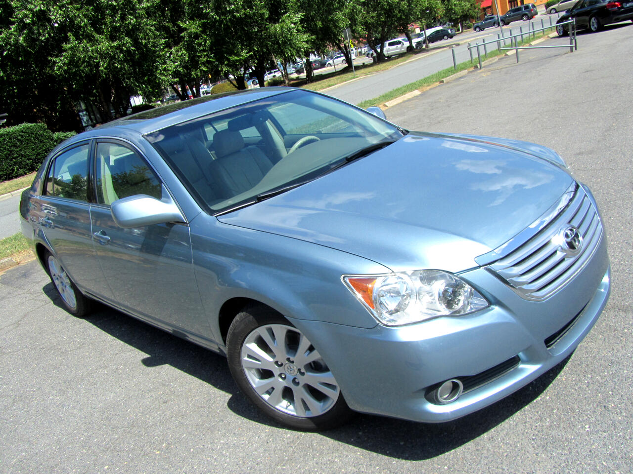 2008 Toyota Avalon XLS photo 3