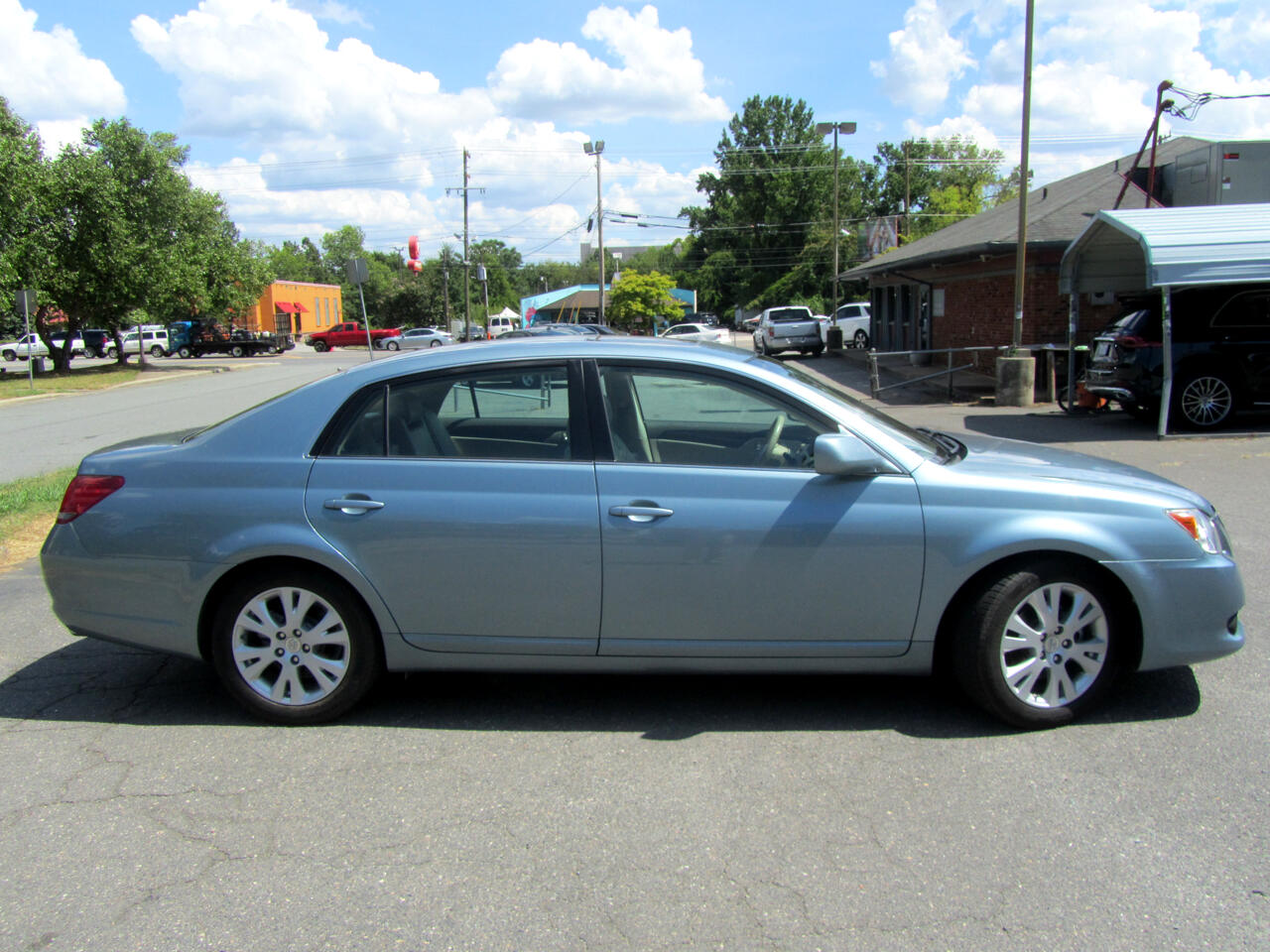 2008 Toyota Avalon XLS photo 11
