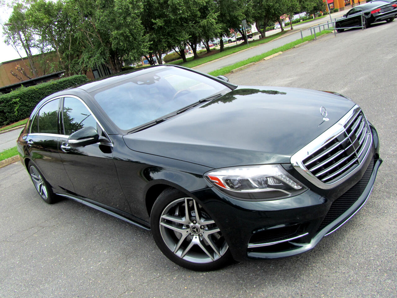 2017 Mercedes Benz S 550 4MATIC photo 2