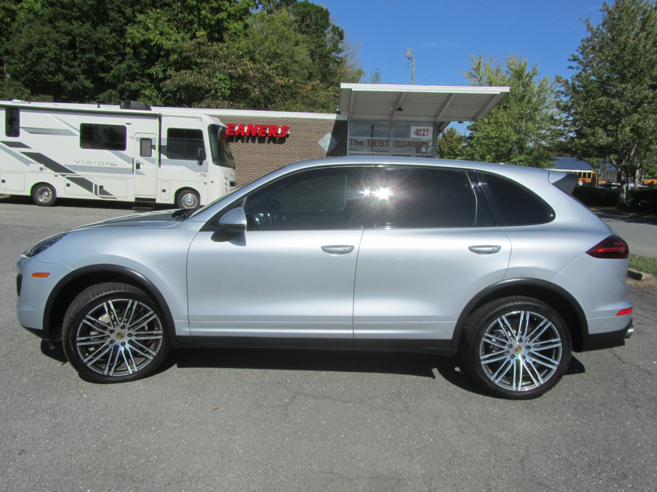 2016 Porsche Cayenne S photo 5