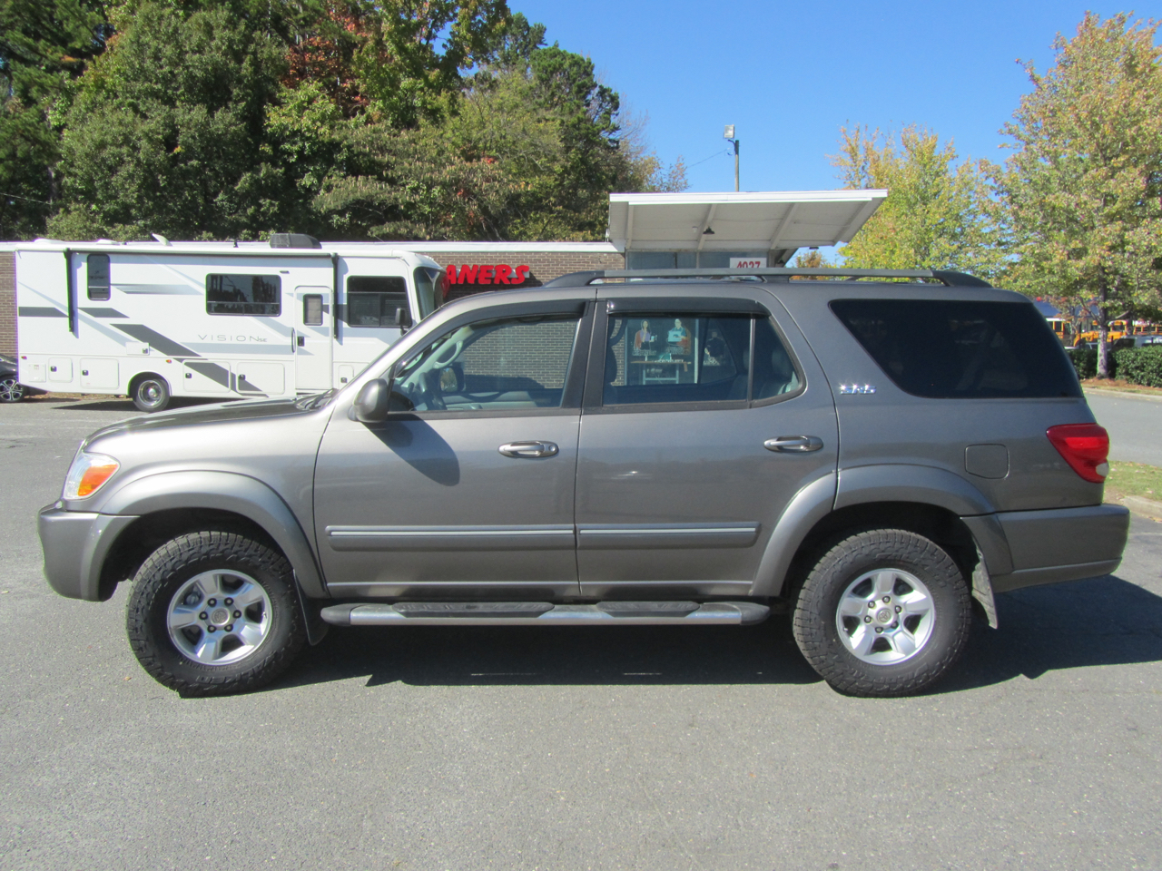 Toyota Sequoia SR5 4WD 2006 Toyota Sequoia SR5 4WD 2006