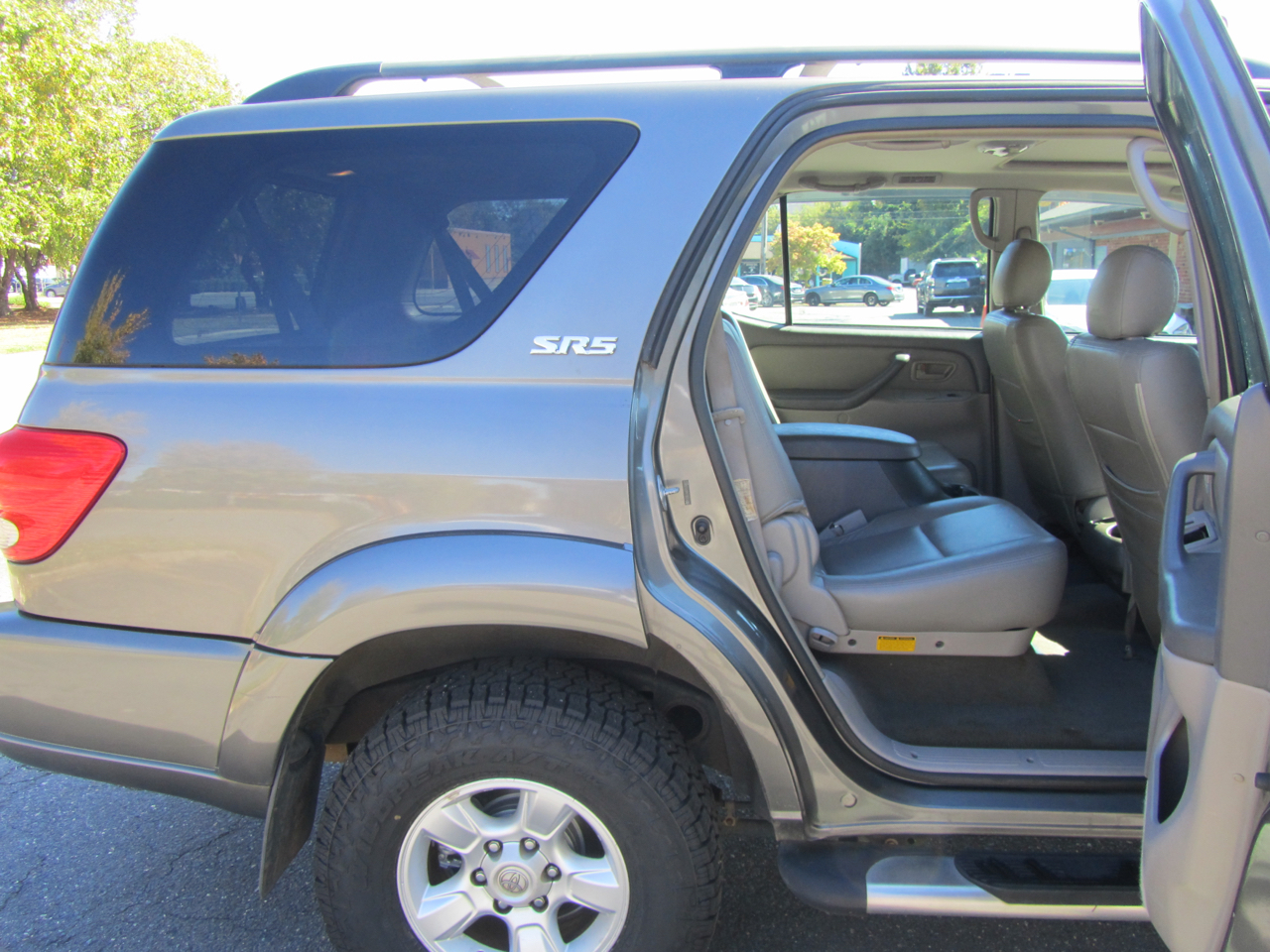 Toyota Sequoia SR5 4WD 2006 Toyota Sequoia SR5 4WD 2006