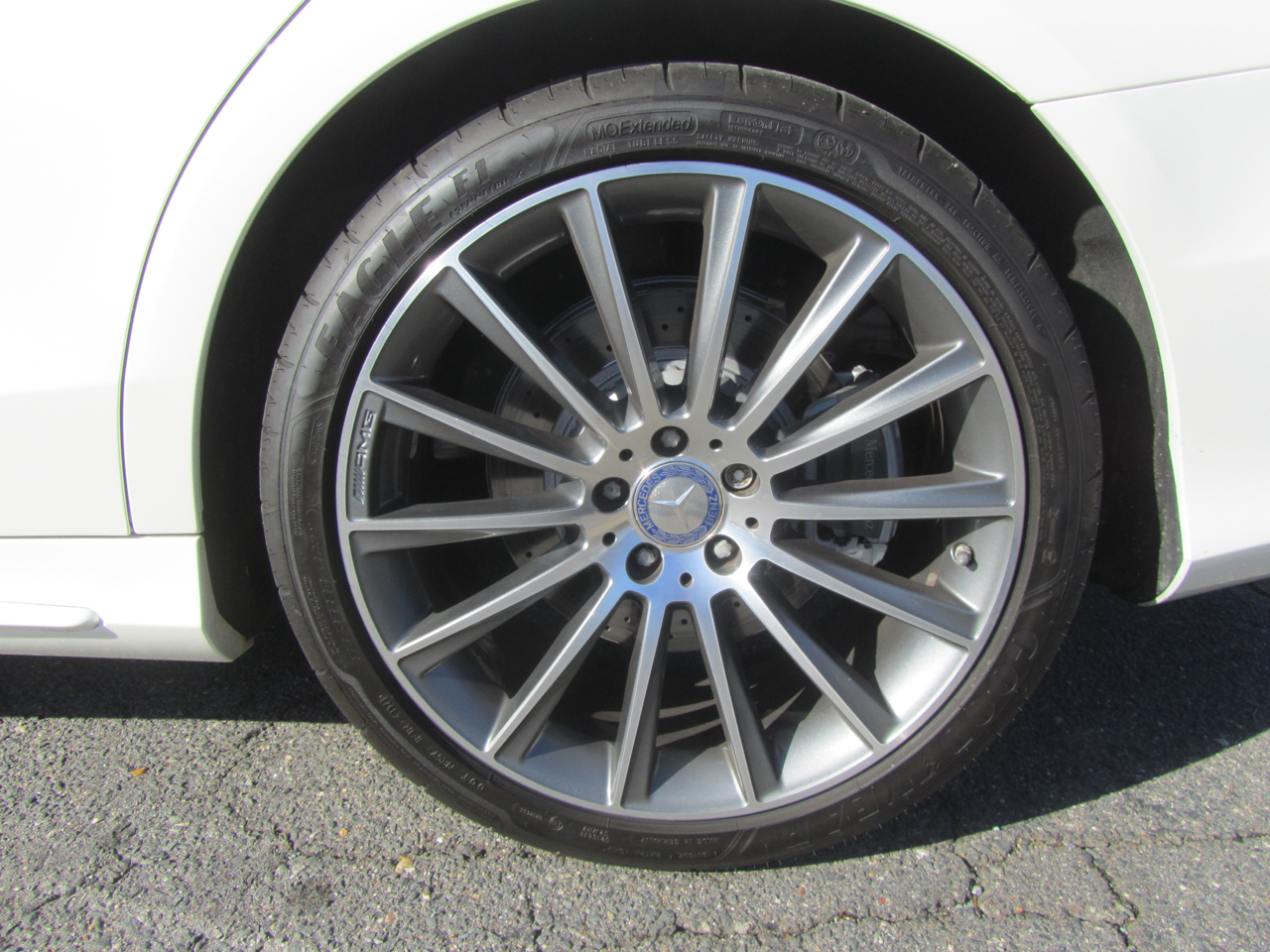 Mercedes-Benz S-Class S550 2015