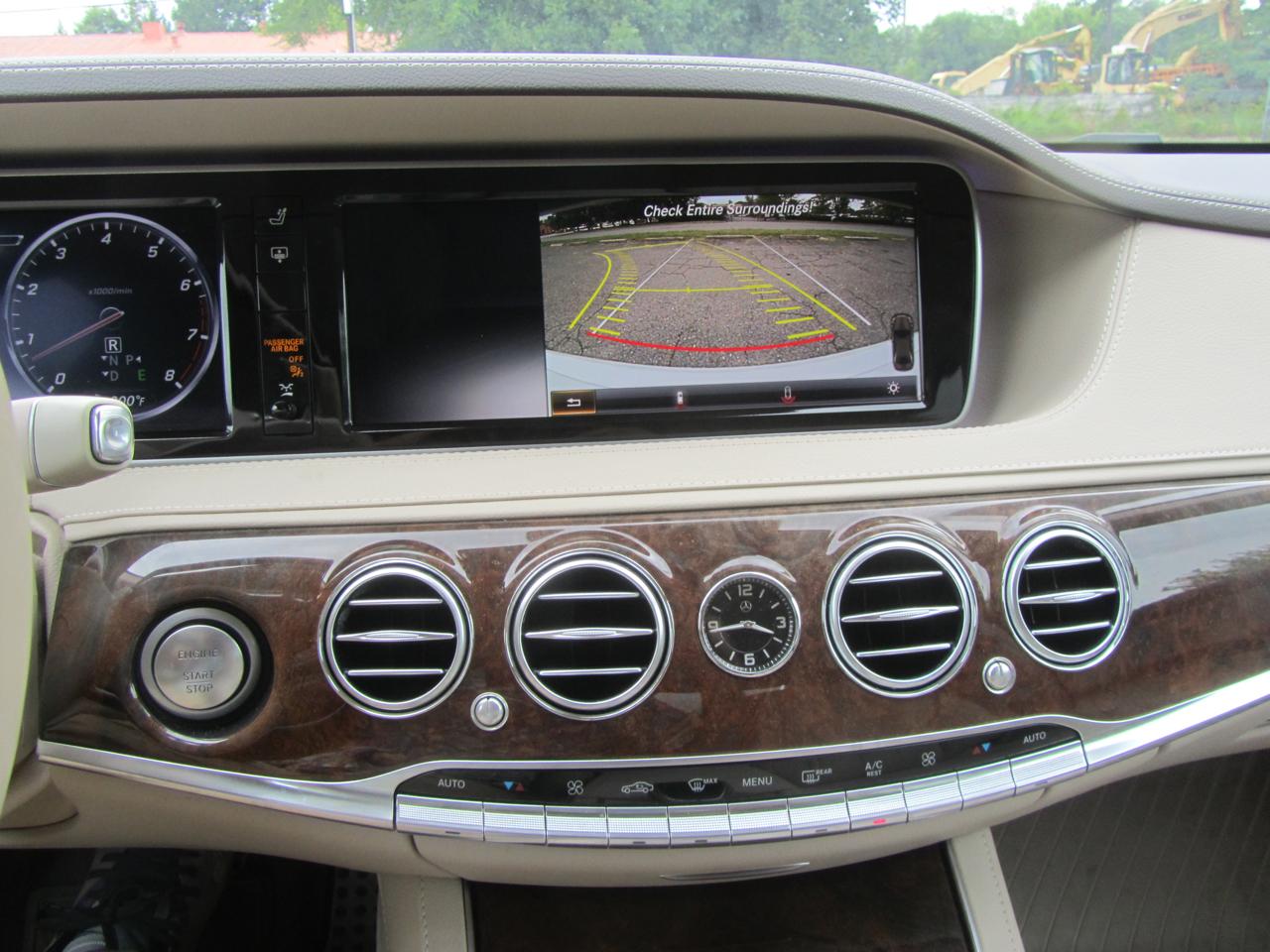 Mercedes-Benz S-Class S550 2015