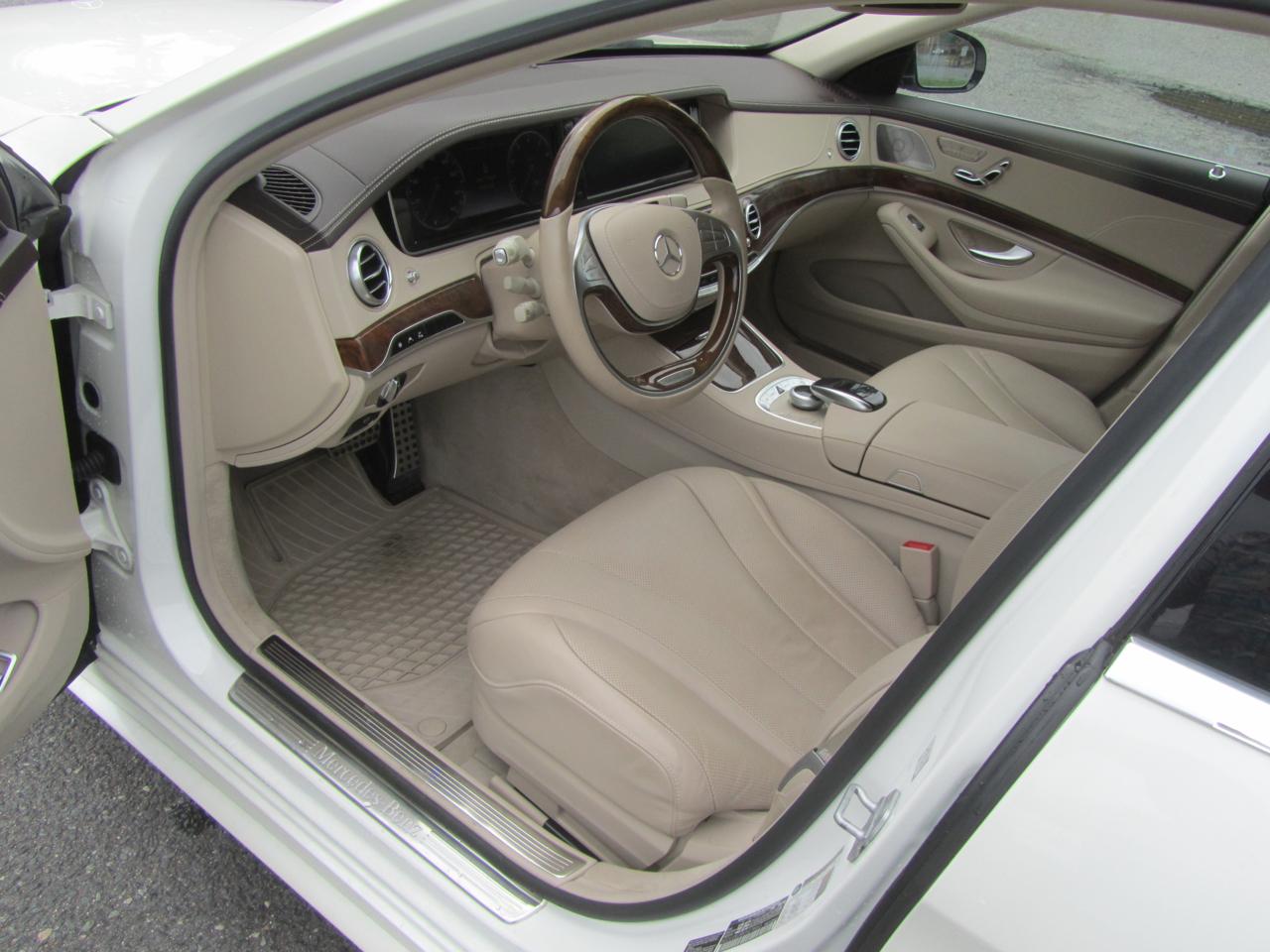 Mercedes-Benz S-Class S550 2015