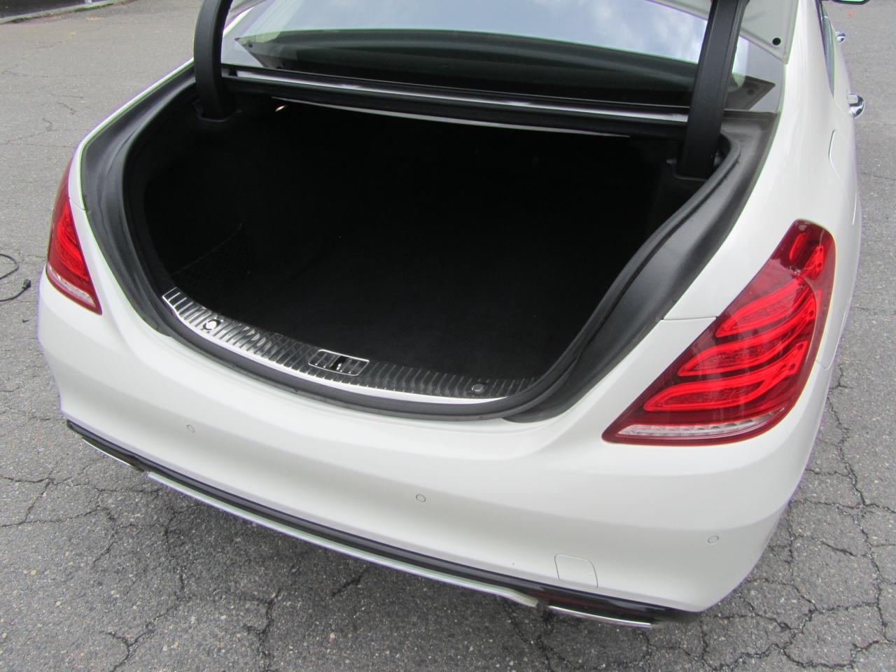 Mercedes-Benz S-Class S550 2015