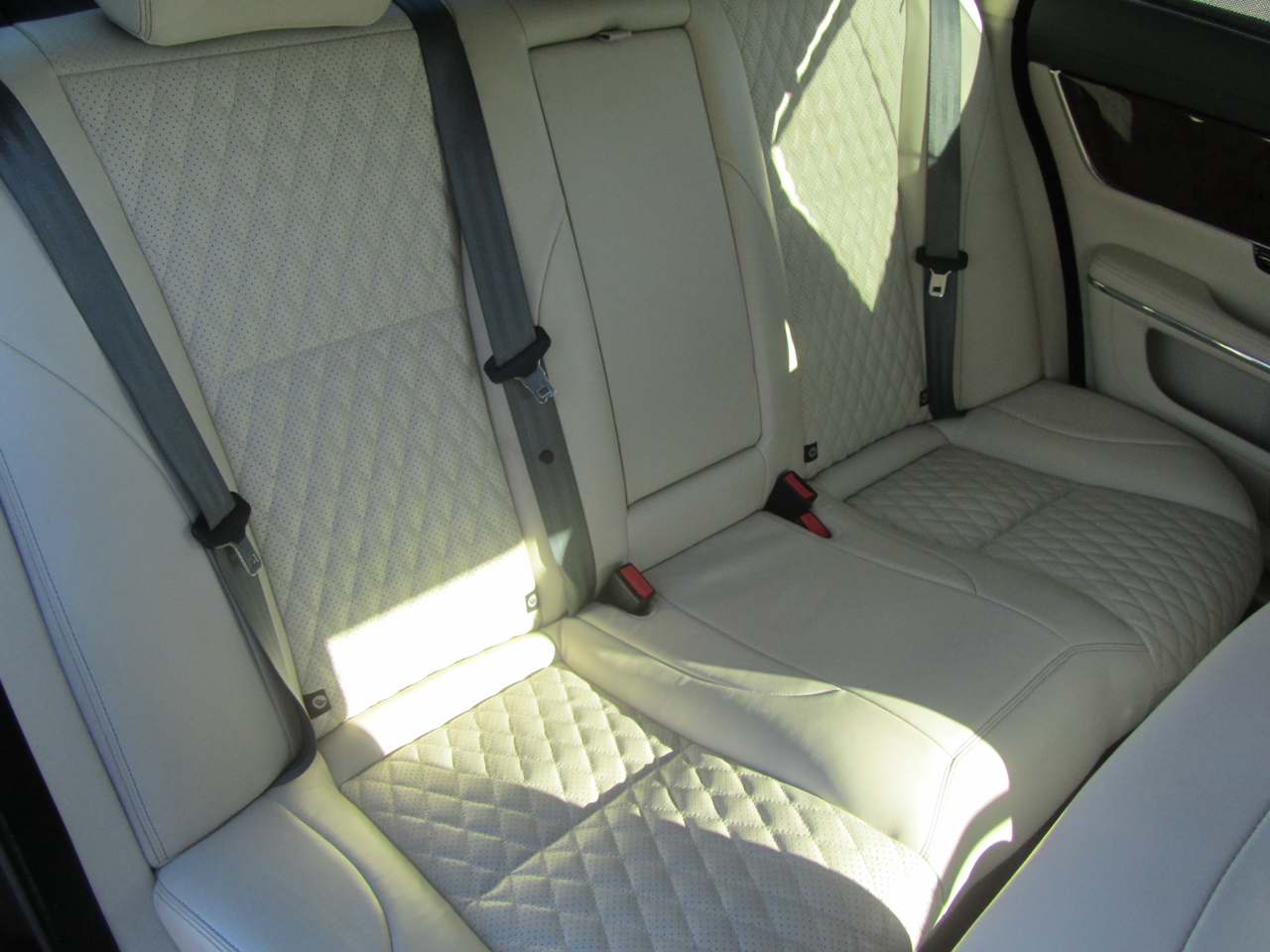 Jaguar XJ-Series XJL Portfolio 2018