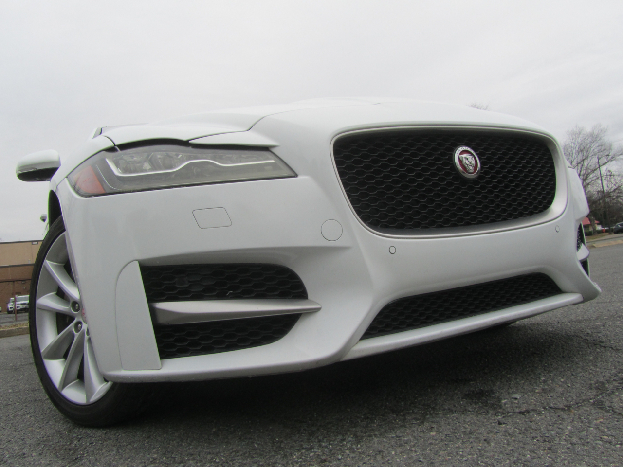 2016 Jaguar XF R-Sport