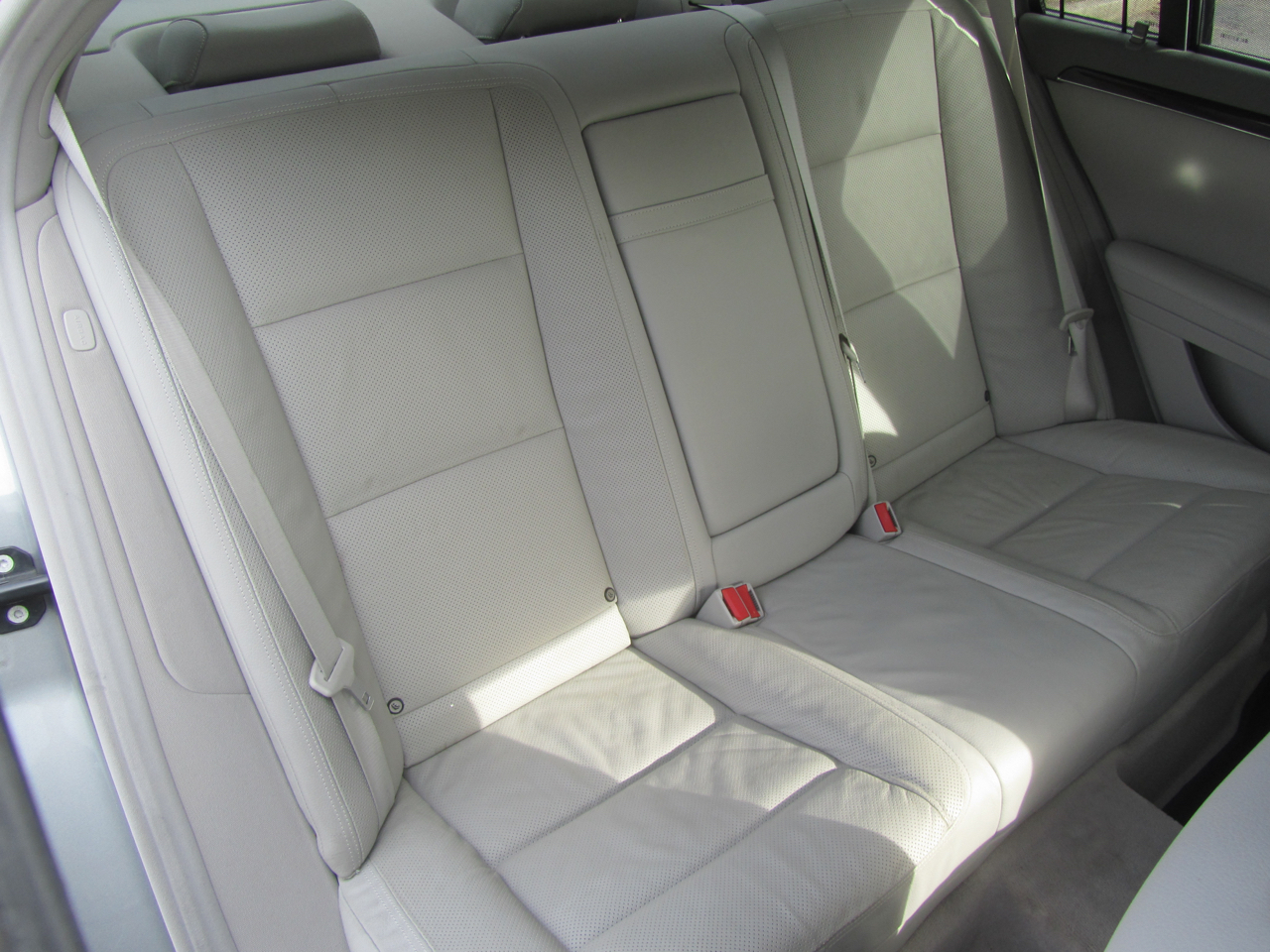 Mercedes-Benz S-Class S550 2012