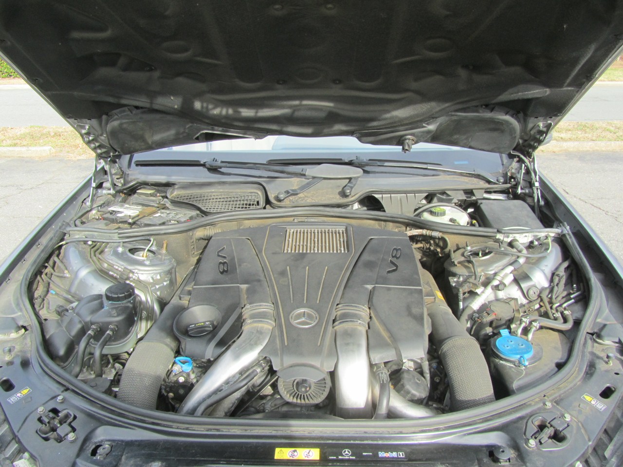 Mercedes-Benz S-Class S550 2012