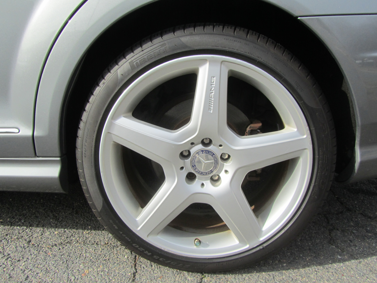 Mercedes-Benz S-Class S550 2012