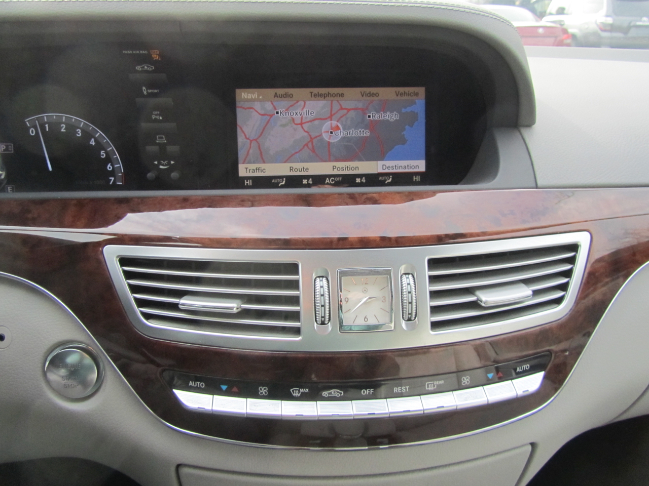 Mercedes-Benz S-Class S550 2012