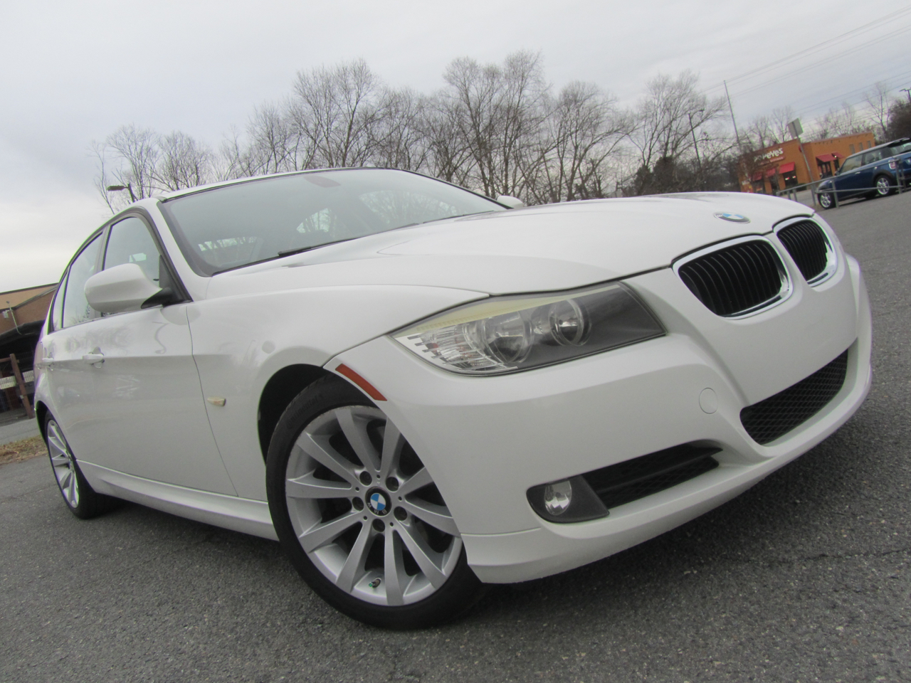BMW 3-Series  2011