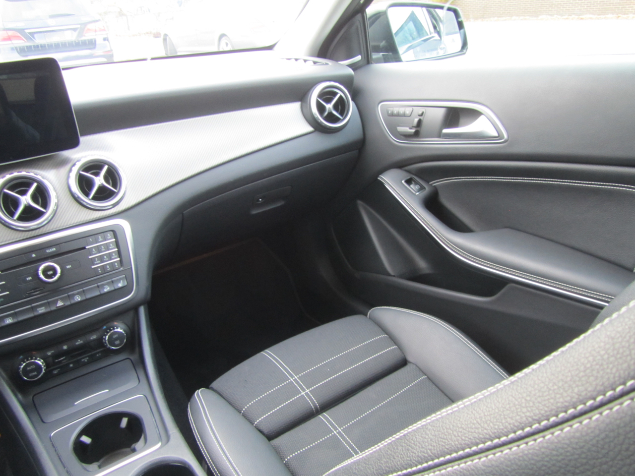 Mercedes-Benz GLA-Class GLA250 4MATIC 2017