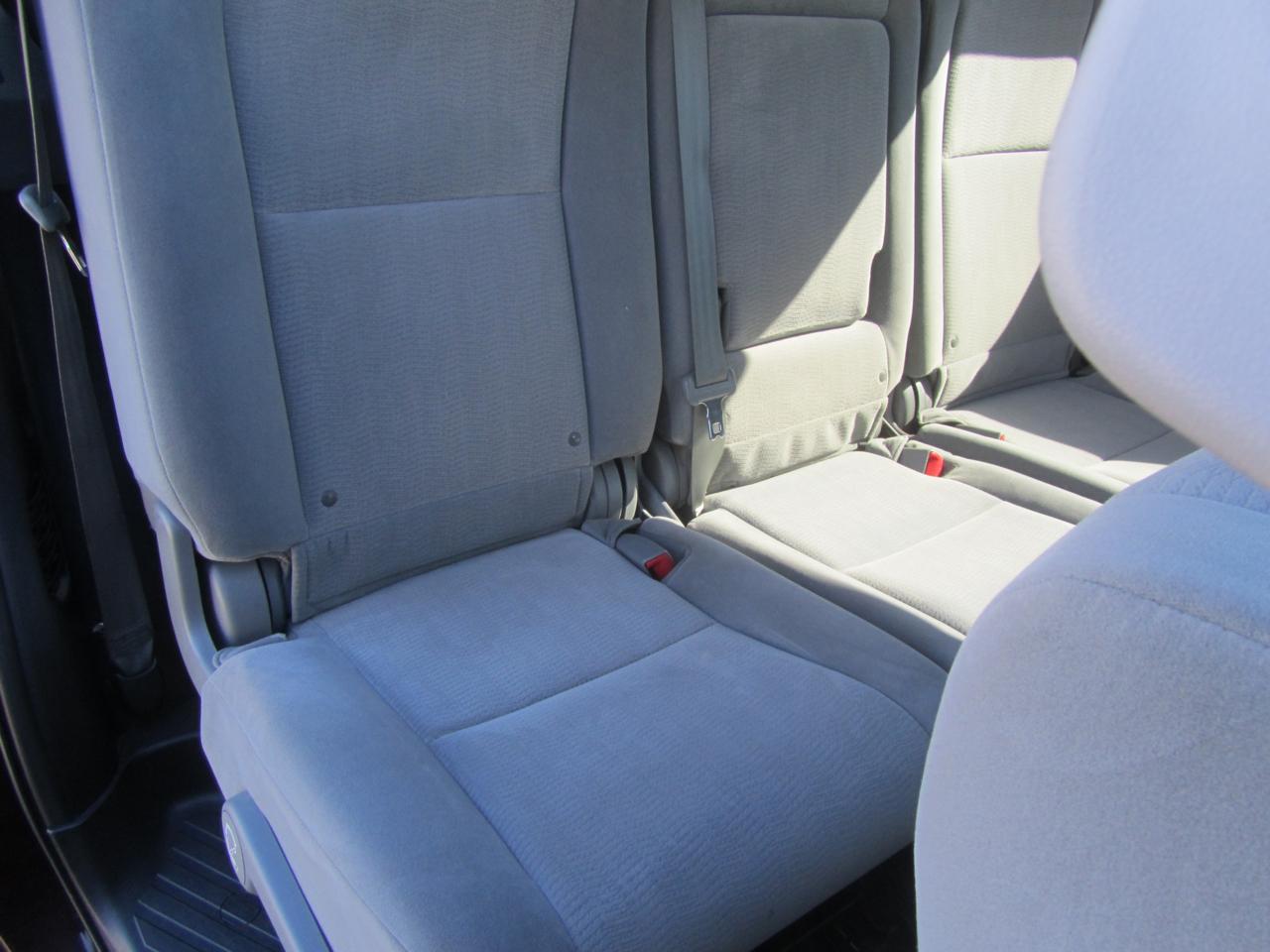 Toyota Sequoia SR5 4.6L 4WD 2012